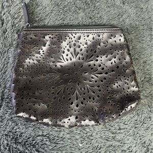 METALLIC LASER CUT COSMETICS MAKEUP BAG‎